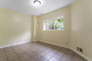 1682 Dogwood Ln, Hanover Park, IL 60133 - Photo 18