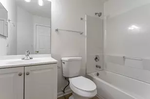 1682 Dogwood Ln, Hanover Park, IL 60133 - Photo 16