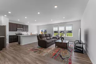 16515 W Golden Valley Ln, Lockport, IL 60441 - Photo 2