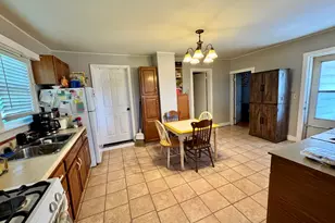 618 E St Paul St, Spring Valley, IL 61362 - Photo 10