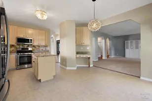 412 Reserve Dr, Crystal Lake, IL 60012 - Photo 18