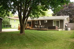 514 Garnett Ave, Winthrop Harbor, IL 60096 - Photo 8