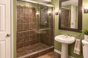 2176 N Westmoreland Dr, Palatine, IL 60074 - Photo 6