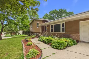 4315 Dempster Ave, Rockford, IL 61108 - Photo 4