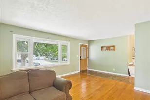 4315 Dempster Ave, Rockford, IL 61108 - Photo 6