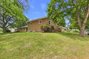 4315 Dempster Ave, Rockford, IL 61108 - Photo 34