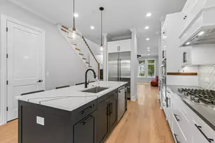 2012 Maple Ave, Evanston, IL 60201 - Photo 12