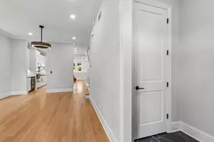 2012 Maple Ave, Evanston, IL 60201 - Photo 6