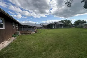 304 Mix St, Oregon, IL 61061 - Photo 30