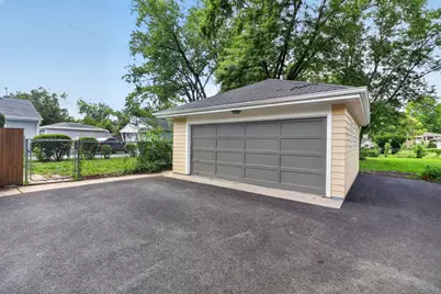 248 N Princeton Avenue, Villa Park, IL 60181 - Photo 18