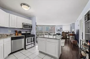 545 N Dearborn St, Chicago, IL 60610 - Photo 6