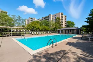 4545 W Touhy Ave, Lincolnwood, IL 60712 - Photo 4