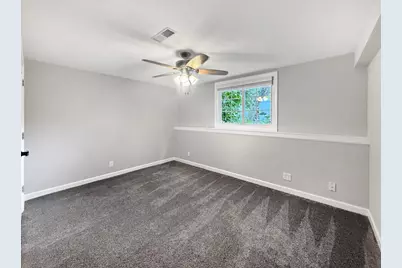 3103 W Greenfield Drive, Freeport, IL 61032 - Photo 40