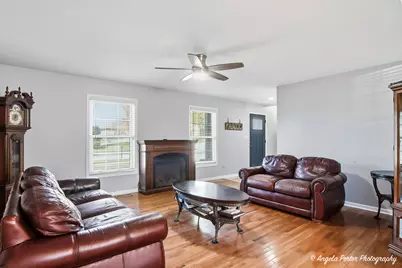 4816 W Courtland Trail, McHenry, IL 60050 - Photo 4
