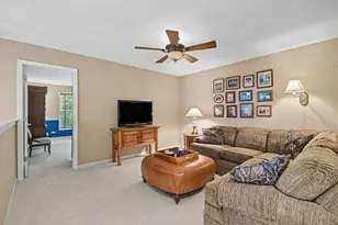 4 Lakebreeze Ct, Lake Zurich, IL 60047 - Photo 16