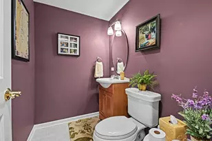 4 Lakebreeze Ct, Lake Zurich, IL 60047 - Photo 12