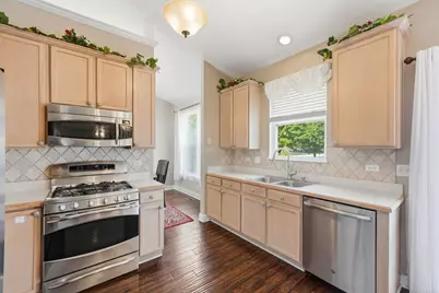 11436 S Belmont Drive, Plainfield, IL 60585 - Photo 8