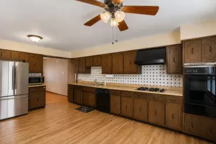 8414 W Brodman Ave, Chicago, IL 60656 - Photo 12