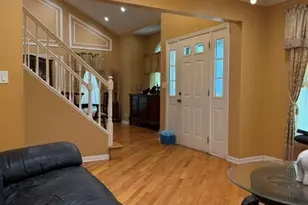 1410 Margate Dr, Buffalo Grove, IL 60089 - Photo 2