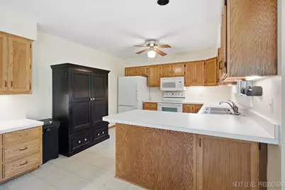 708 E Coady Drive, Minooka, IL 60447 - Photo 8