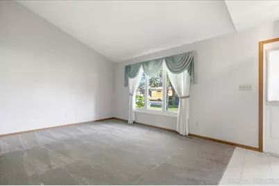 708 E Coady Drive, Minooka, IL 60447 - Photo 14