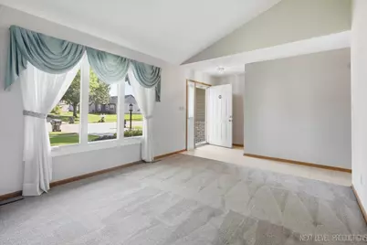 708 E Coady Drive, Minooka, IL 60447 - Photo 16