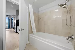 740 W Fulton St, Chicago, IL 60661 - Photo 8