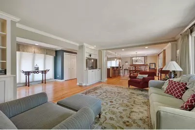 10764 W Pickford Avenue, Beach Park, IL 60099 - Photo 8