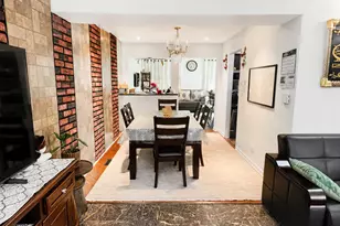 1738 Newport St, Glendale Heights, IL 60139 - Photo 8