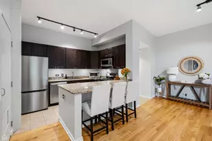 939 W Huron St, Chicago, IL 60642 - Photo 6