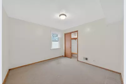 5438 W Melrose Street, Chicago, IL 60641 - Photo 20
