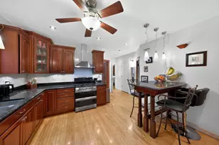 5438 W Melrose St, Chicago, IL 60641 - Photo 10