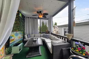 5438 W Melrose St, Chicago, IL 60641 - Photo 16