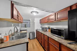 5438 W Melrose St, Chicago, IL 60641 - Photo 24