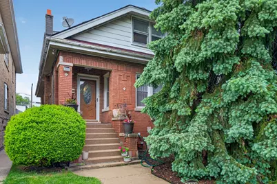 5438 W Melrose Street, Chicago, IL 60641 - Photo 2