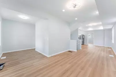 4821 W Hirsch Street, Chicago, IL 60651 - Photo 2