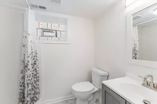 4821 W Hirsch St, Chicago, IL 60651 - Photo 18
