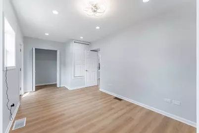 4821 W Hirsch Street, Chicago, IL 60651 - Photo 6