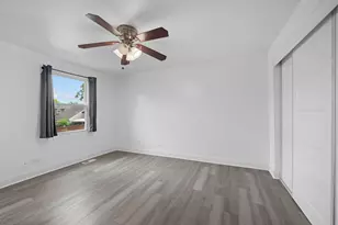 818 Lexington Cir, Hanover Park, IL 60133 - Photo 12