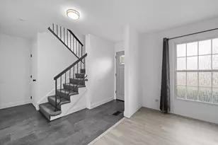 818 Lexington Cir, Hanover Park, IL 60133 - Photo 10