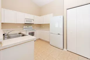2017 Silverstone Dr, Carpentersville, IL 60110 - Photo 8