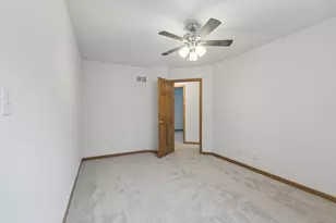 4241 Lindenwood Dr, Matteson, IL 60443 - Photo 14