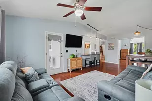 610 Erin Dr, Champaign, IL 61822 - Photo 8