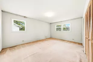 333 Beau Dr, Des Plaines, IL 60016 - Photo 12
