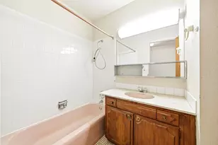 333 Beau Dr, Des Plaines, IL 60016 - Photo 16