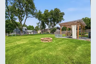 916 Stratford Lane, Downers Grove, IL 60516 - Photo 34