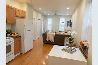 2329 W McLean Avenue, Chicago, IL 60647 - Photo 2