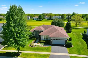 13021 Brookwood Dr, Huntley, IL 60142 - Photo 2