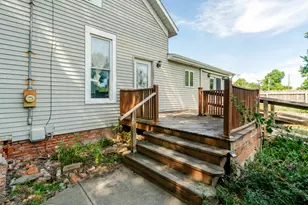 105 7th St, Lincoln, IL 62656 - Photo 24