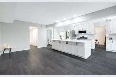1564 Westbury Drive, Hoffman Estates, IL 60192 - Photo 10